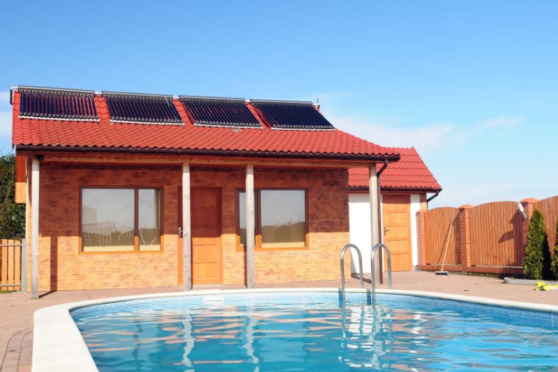 zonnecollector zwembad met zonneboiler